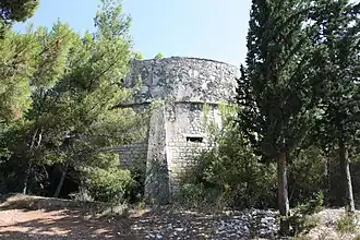 Reste der Baterija Andreas Hofer