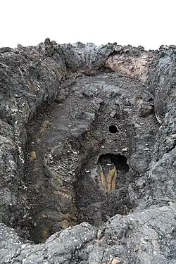 Zugang zur La­va­röh­re Todoque I, 2012 vor der Er­schlie­ßung