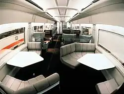 Verschiedene Sitzlandschaften in der 1. Klasse