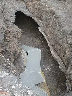 Einstieg zur La­va­röh­re Todoque I