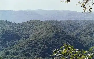Der Monte Fallà mit dem Serre-Gebirge im Hintergrund