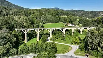 Das über 200&nbsp;m lange Ilzbach-Viadukt bzw. Grub-Viadukt – längstes Viadukt der Feistritztalbahn