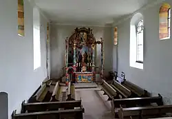 Hauptaltar (dahinter das Presbyterium)