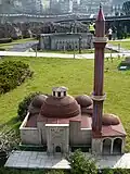 Modell der Medrese in der Miniatürk, Nachbildung des Minaretts in ursprünglicher Höhe
