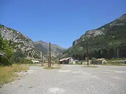 Gleich lang außer Betrieb wie vorher in Betrieb: die Ausfahrt Richtung Frankreich (2012)