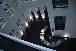 Atrium der neu renovierten Oberösterreichischen Landesbibliothek in Linz, 2010