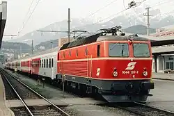 ÖBB 1044 120-2 mit Regionalzug (2004)
