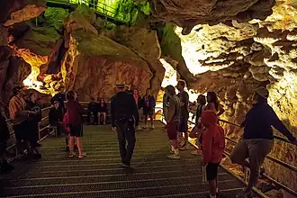 Schauhöhlenbereich der Jewel Cave