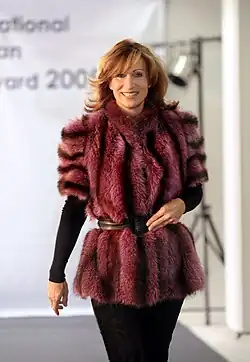 Waschbär-Kurzmantel, gefärbt (Deutschland, 2009)