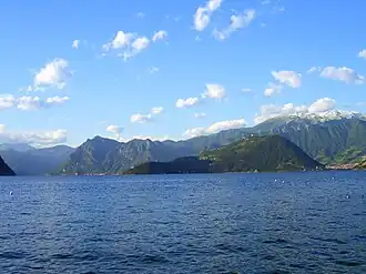Iseosee und Berge der Umgebung