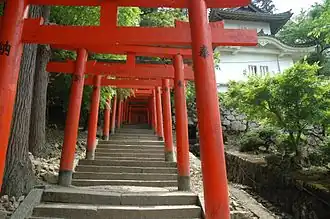 Aufstieg zum Schrein