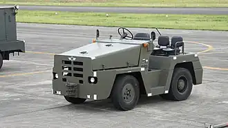 Flugfeldzugmaschine der japanischen Streitkräfte