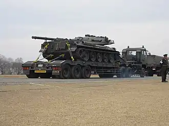 Sattelauflieger der japanischen Selbstverteidigungsstreitkräfte