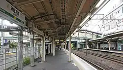 Bahnsteige der Nambu-Linie