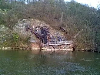 Jahnhöhle am Ufer der Saale in Halle (Saale)