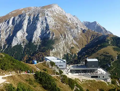 Bergstation nach dem Umbau, im Hintergrund das Hohe Brett