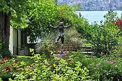 Die Schwebende (repariert), Seehof Küsnacht