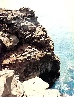 Felsklippe am Ka Lae