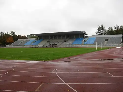 Die Haupttribüne des Stadions im Oktober 2008