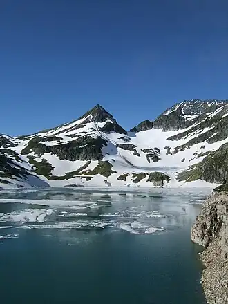 Kalser Tauernkogel von Norden, von der Staumauer des Weißsees