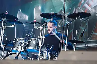 Schlagzeuger Adrian Hermet