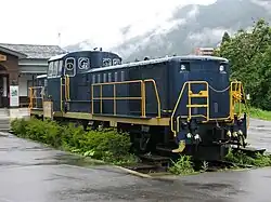 Diesellok KM-DE101 in Okuhida-Onsenguchi (2006)