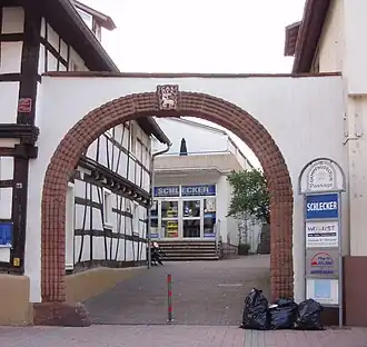 Das Dampfnudeltor in Kandel