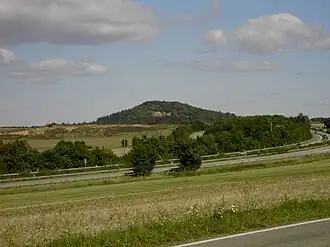 Gesamtansicht, im Vordergrund die A 48 Koblenz – Trier