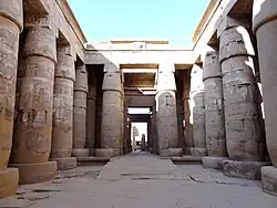 Peristyl des Tempels des Chons