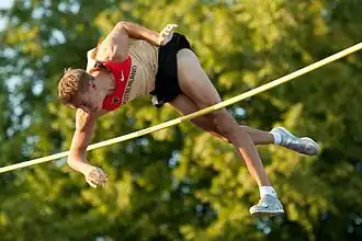 Karsten Dilla – einer von vier Stabhochspringers auf Rang&nbsp;sieben