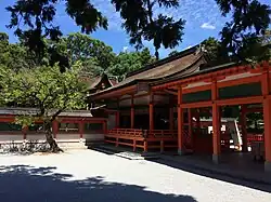 Vorhalle (Andachtshalle), im Hintergrund die Haupthalle