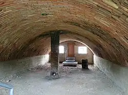 Frauen mussten hier in „Tonflaschenhütten“ schlafen