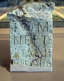 Altarstein vom Nordende der Donaubrücke bei Stepperg