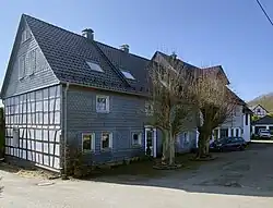 Bebauung an der Ortseinfahrt von der K 24