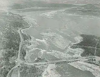 Tlw. Freilegung der Kettle Falls beim Ausbau der Grand-Coulee-Talsperre im Frühjahr 1969