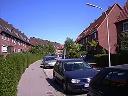 Tiroler Ring, E.-Nord, im T. R. sind die höchsten Hausnummern in ganz Kiel zu finden (bis 752) (Aufnahme Juni 2008).