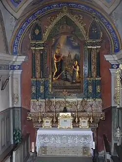 Der Hochaltar wurde 1853 neu gefasst. 1882 wurde beschlossen, den Chor zu einer kleinen Apsis auszubauen.