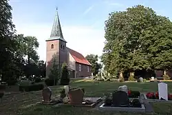 Evangelische Kirche "St. Vitus" und Friedhof von Schweiburg