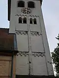 Westturm der älteren Pelagiuskirche (um 1050) mit Schallarkaden