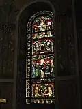 Mittleres Glasfenster