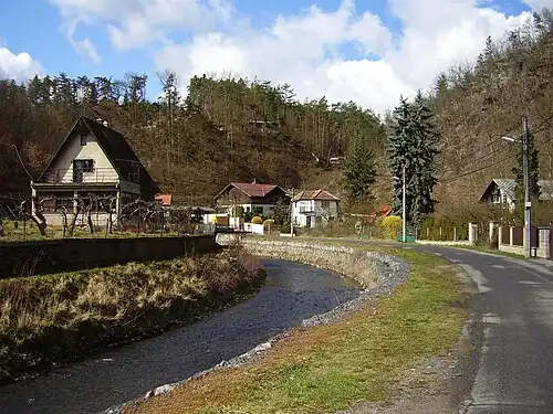 Hüttensiedlung an der Kocába