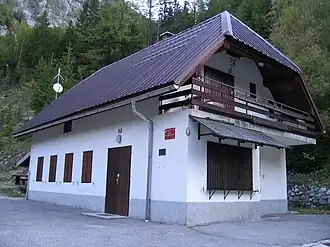 Koča pri izviru Soče