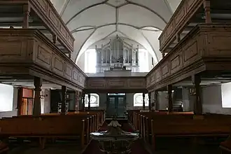 Blick auf die Orgelempore