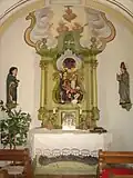 Altar mit Marienfigur und Jesuskind