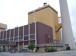 Block 2, dahinter Schornstein von Block 1 erkennbar