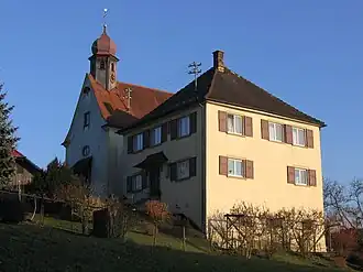 Mariä-Himmelfahrt-Kapelle mit ehemaliger Kaplanei in Schleinsee