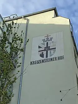 Kreuzensteinerhof: Vollwappen der K.Ö.St.V. Kreuzenstein Wien