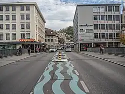 H6 und H221 (Kuhbrücke) über die Aare in Thun