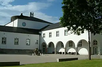 Kunsthalle Schweinfurt (1932/2009) am umgestalteten Vorplatz