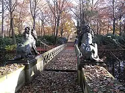 2009: Löwenbrücke im Berliner Tiergarten